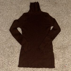 ☀️🛍️ 3/$10 Brown Turtleneck ☀️🛍️